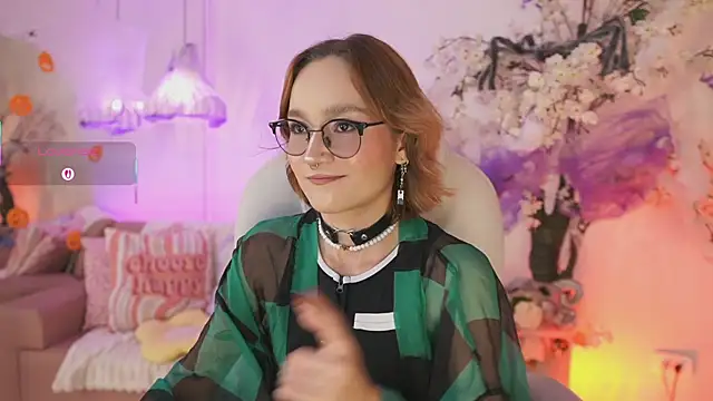 DalahiaRush online show from October 2025 07:04:02 PM