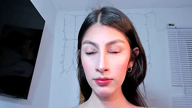 valeria gonzales  online show from January 2025 10:28:02 PM