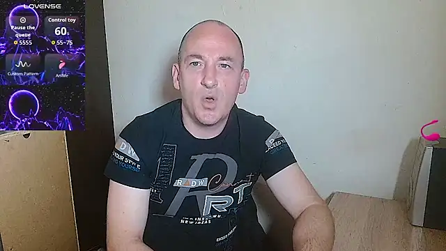 Snapshot of Johan___Barker chatting on May 2026 10:22:01 AM Johan Barker online show from May 2026 10:22:01 AM
