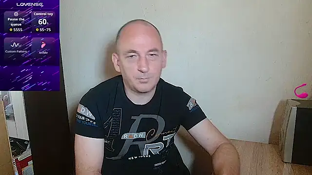 Snapshot of Johan___Barker chatting on June 2026 09:56:01 AM Johan Barker online show from June 2026 09:56:01 AM