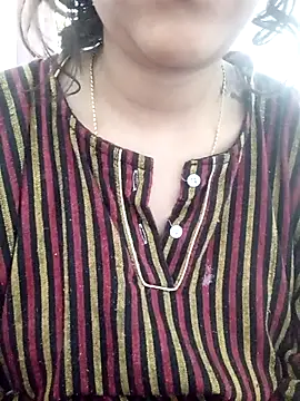 Snapshot of Lavanya_Shah chatting on March 2025 05:41:02 AM Lavanya Shah online show from March 2025 05:41:02 AM