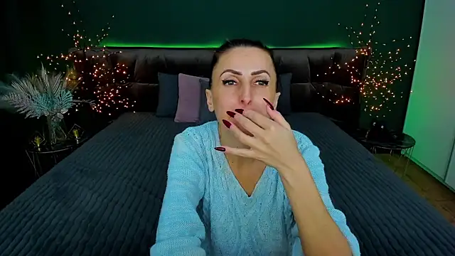 Rebecca Diamond online show from February 2025 03:51:02 PM