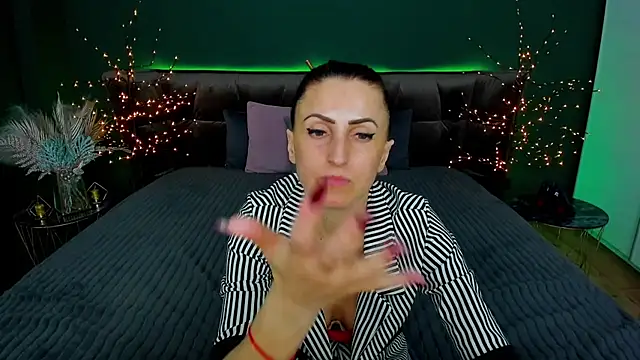 Rebecca Diamond online show from March 2025 03:39:02 PM