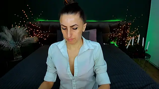 Rebecca Diamond online show from March 2026 06:53:01 AM