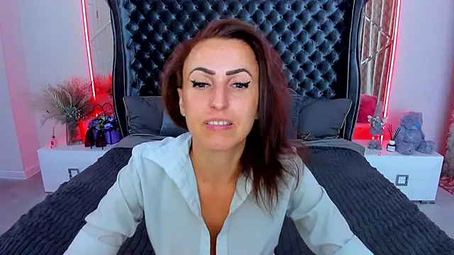 Snapshot of Rebecca_Diamond chatting on July 2026 05:37:01 AM Rebecca Diamond online show from July 2026 05:37:01 AM