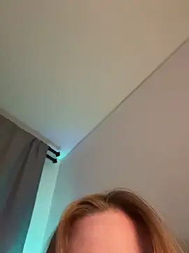 curchez  online show from February 2025 11:20:01 PM