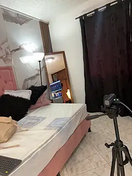 Eva MilfF online show from April 2026 01:14:01 PM