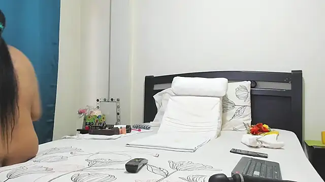 mara2020 69 online show from October 2025 02:51:02 PM