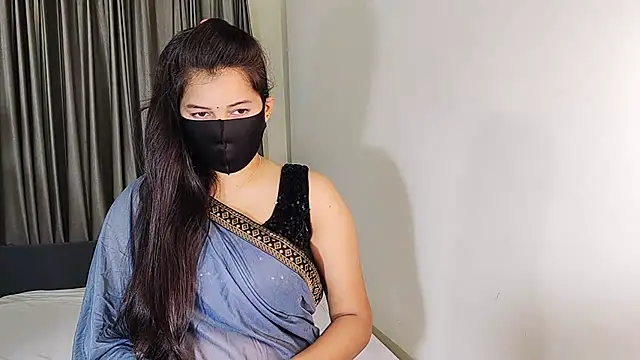 YourLovelyQueen online show from January 2025 04:26:01 PM