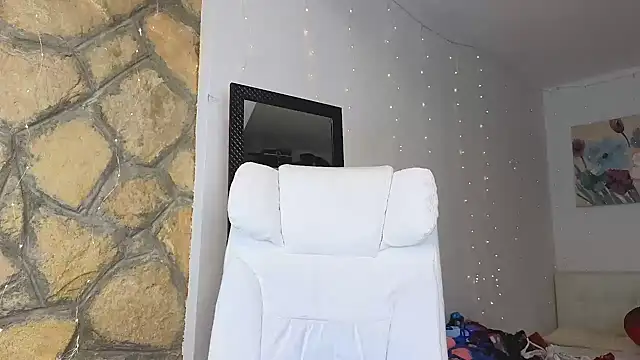 Snapshot of Ana_D chatting on February 2025 01:37:01 AM Ana D online show from February 2025 01:37:01 AM