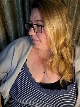 Iceprincess2bad4u online show from April 2026 07:09:01 PM