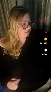 Snapshot of Iceprincess2bad4u chatting on July 2026 06:47:02 PM Iceprincess2bad4u online show from July 2026 06:47:02 PM