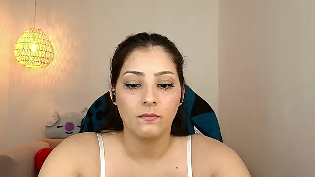 Snapshot of YummyAnna_ chatting on September 2025 08:44:01 PM YummyAnna online show from September 2025 08:44:01 PM