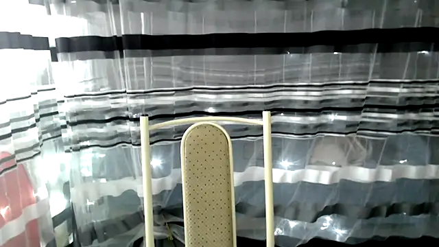 cold lollipop online show from February 2025 07:44:01 AM