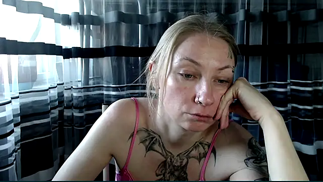 cold lollipop online show from November 2025 07:18:01 AM