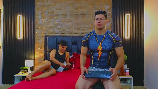 FelipeAndMarcello3 online show from March 2025 02:33:02 PM