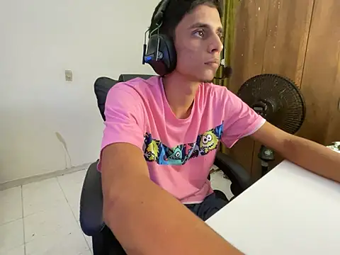 Max TheHorseDick online show from February 2025 05:42:02 AM