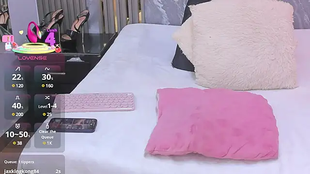 Nyakimgold online show from March 2025 04:04:02 PM