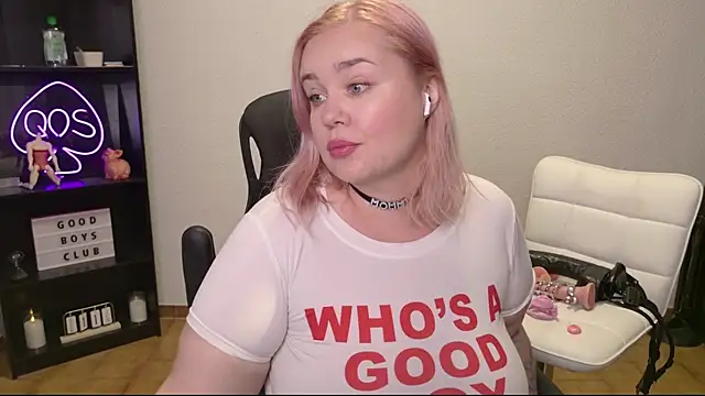Snapshot of MargotGrey chatting on June 2026 09:41:02 AM MargotGrey online show from June 2026 09:41:02 AM