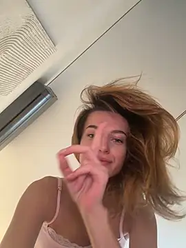 -AngelAri- online show from April 2026 09:03:02 AM