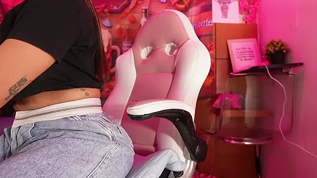 mssburbuja online show from September 2025 03:11:01 AM