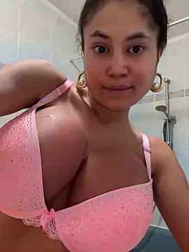 Snapshot of Fuc3dolllucy chatting on January 2025 03:56:02 AM Fuc3dolllucy online show from January 2025 03:56:02 AM