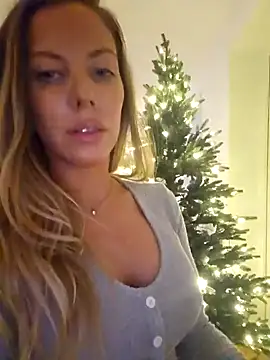 novaforyou1 online show from December 2024 07:18:01 AM