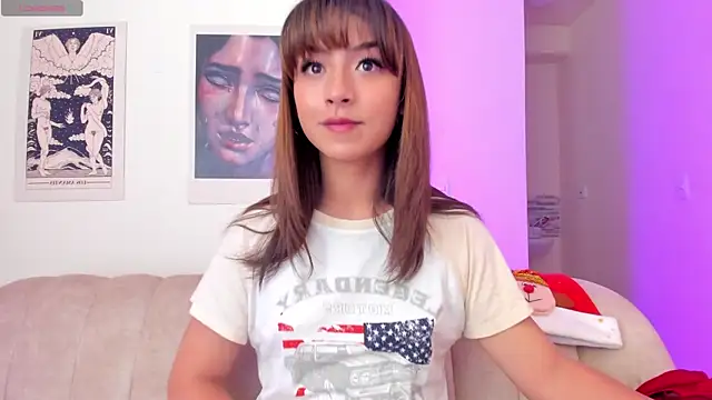 Snapshot of Moonlight1002 chatting on December 2024 04:02:02 AM Moonlight1002 online show from December 2024 04:02:02 AM