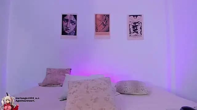 Snapshot of Moonlight1002 chatting on November 2025 02:42:01 PM Moonlight1002 online show from November 2025 02:42:01 PM