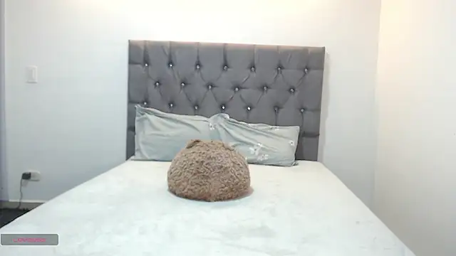 Maya Lewis online show from March 2025 10:43:02 PM