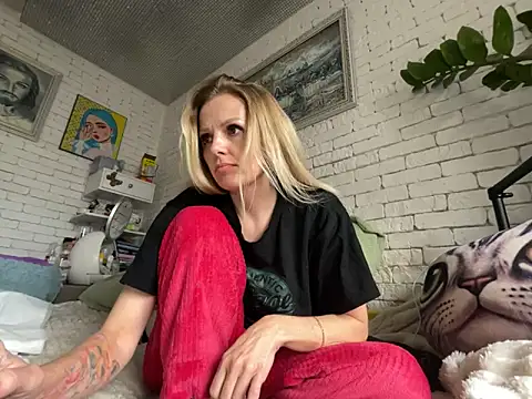 Angel girllovemy online show from February 2025 12:38:02 PM