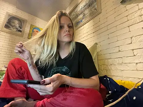 Angel girllovemy online show from February 2025 04:56:02 PM