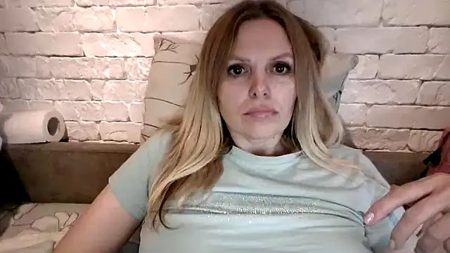 Angel girllovemy online show from December 2025 09:29:01 AM