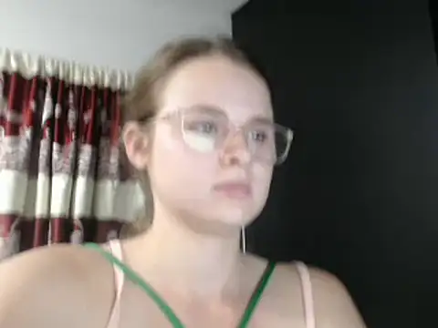 HellenMiyer1111 online show from March 2025 11:57:02 PM