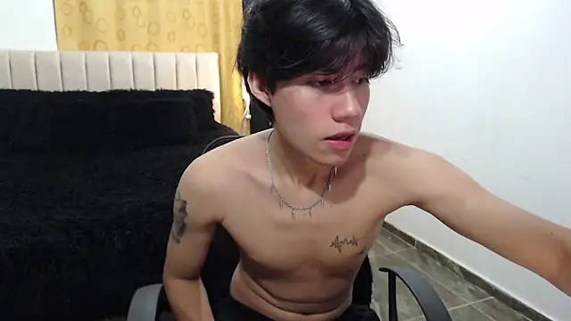 Elio-cam online show from March 2025 05:02:01 AM