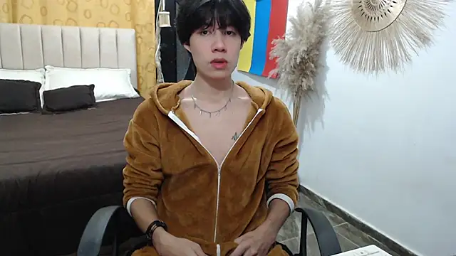 Snapshot of Elio-cam chatting on July 2026 08:08:01 AM Elio-cam online show from July 2026 08:08:01 AM