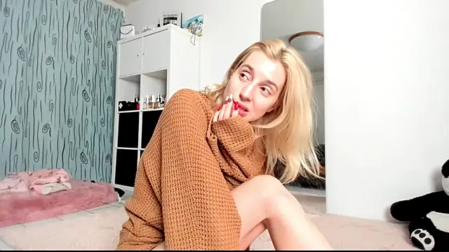 KenzieDawton online show from January 2025 08:24:01 AM