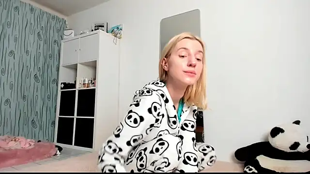 KenzieDawton online show from January 2025 05:08:01 AM