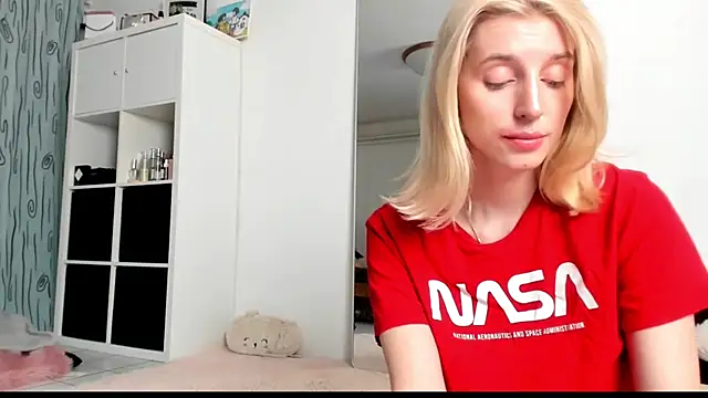 KenzieDawton online show from March 2025 06:30:01 AM