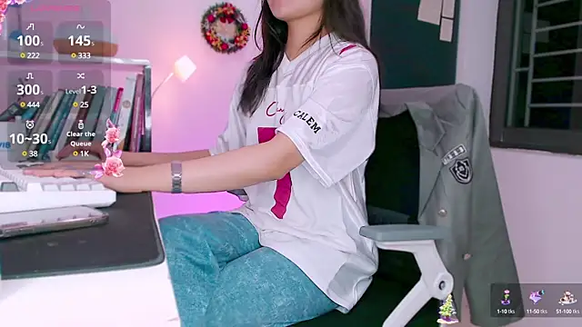 Shyn   online show from December 2024 12:57:02 PM