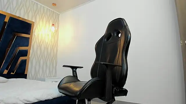 Snapshot of Petesevans chatting on February 2025 03:51:02 PM Petesevans online show from February 2025 03:51:02 PM