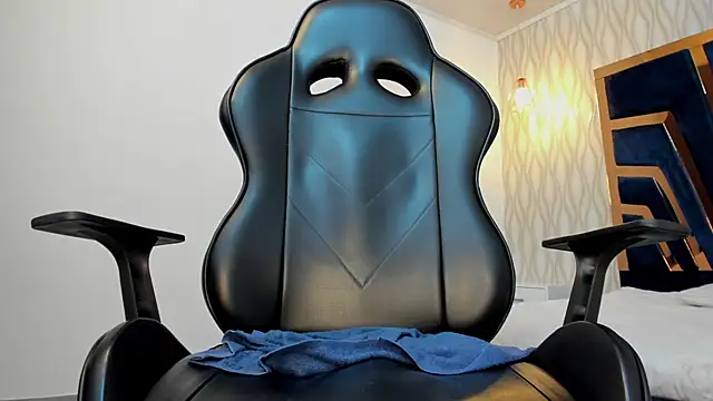 Snapshot of Petesevans chatting on March 2025 02:26:01 AM Petesevans online show from March 2025 02:26:01 AM