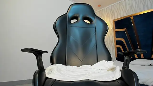 Snapshot of Petesevans chatting on March 2025 02:27:02 AM Petesevans online show from March 2025 02:27:02 AM