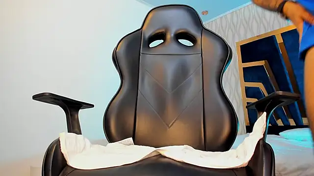 Snapshot of Petesevans chatting on March 2025 02:46:02 AM Petesevans online show from March 2025 02:46:02 AM