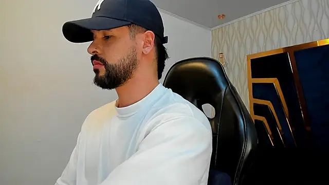 Snapshot of Petesevans chatting on September 2025 11:15:02 PM Petesevans online show from September 2025 11:15:02 PM