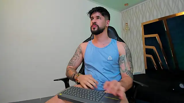 Snapshot of Petesevans chatting on September 2025 01:30:01 AM Petesevans online show from September 2025 01:30:01 AM