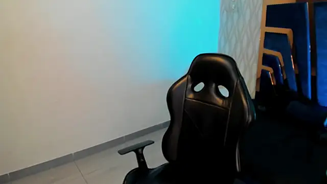 Snapshot of Petesevans chatting on November 2025 11:21:02 PM Petesevans online show from November 2025 11:21:02 PM