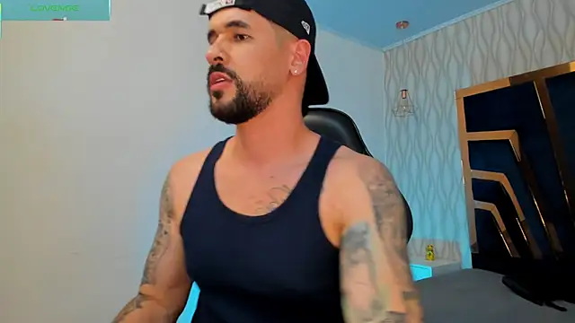 Snapshot of Petesevans chatting on December 2025 11:32:01 PM Petesevans online show from December 2025 11:32:01 PM