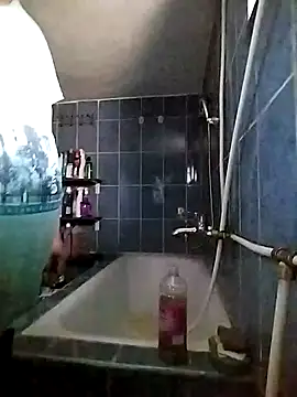 ADRIAN ADI40 online show from February 2025 01:53:02 PM