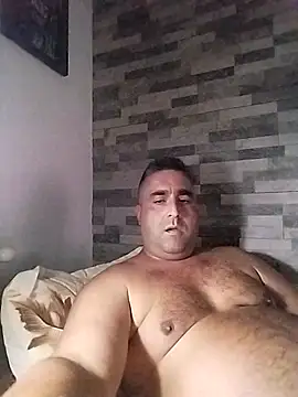 ADRIAN ADI40 online show from October 2025 12:16:02 PM